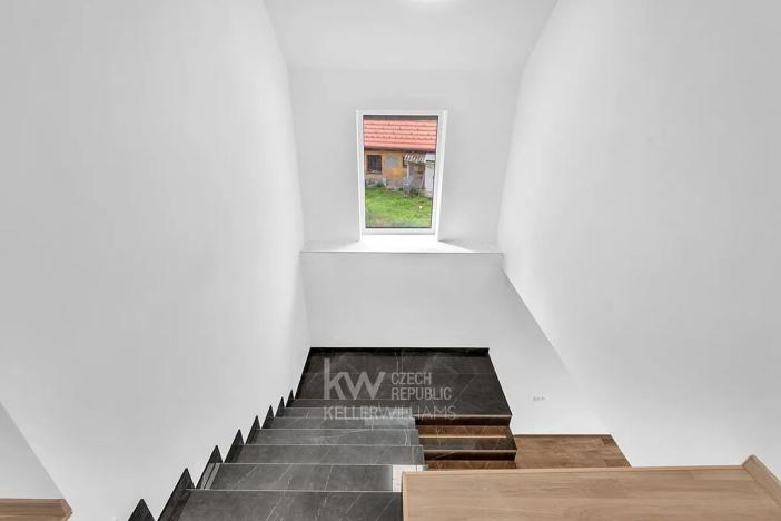 Prodej rodinného domu, Vykáň, 214 m2