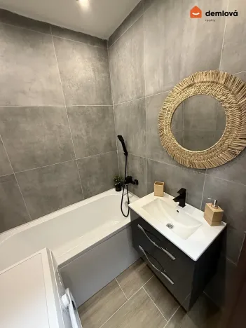 Pronájem bytu 2+1, Karviná, Tyršova, 59 m2