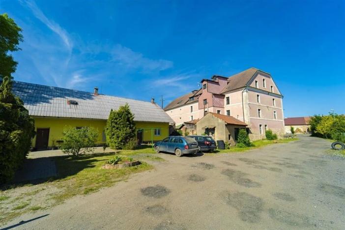 Prodej skladu, Pěčice, 3200 m2