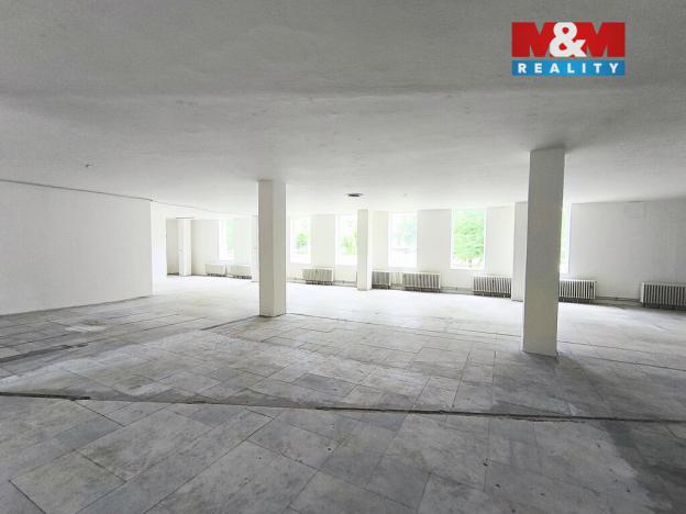 Prodej obchodního prostoru, Karviná, Borovského, 2200 m2