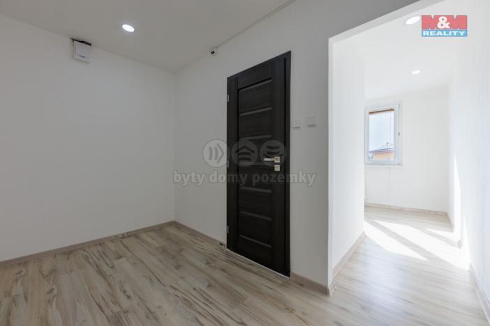 Pronájem bytu 1+1, Horní Slavkov, Poštovní, 35 m2