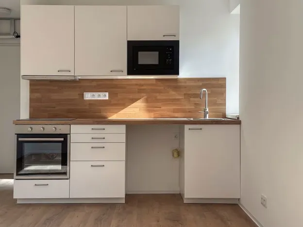 Pronájem bytu 1+kk, Brno, Vodova, 26 m2