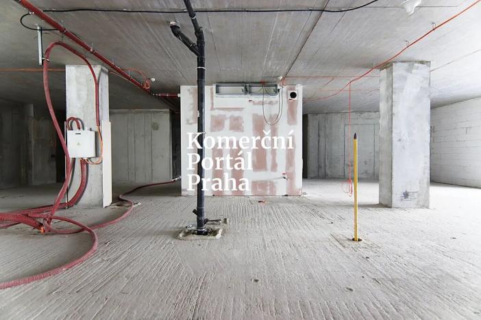 Pronájem restaurace, Praha - Nusle, Lomnického, 470 m2