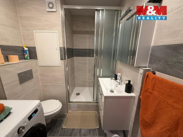 Pronájem bytu 1+1, Děčín - Děčín XXVII-Březiny, Kosmonautů, 35 m2