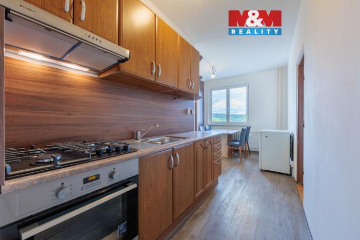 Prodej bytu 3+1, Nová Role, Školní, 58 m2