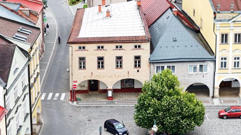 Prodej rodinného domu, Hostinné, Poštovní, 438 m2