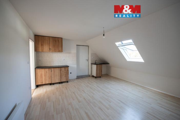 Pronájem bytu 4+kk, Pardubice - Svítkov, U Trojice, 81 m2