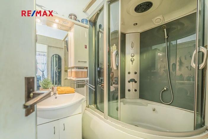 Prodej vícegeneračního domu, Cítoliby, Lounská, 300 m2