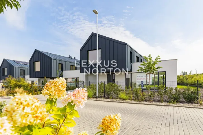 Prodej rodinného domu, Praha - Horní Měcholupy, U hostivařského nádraží, 171 m2