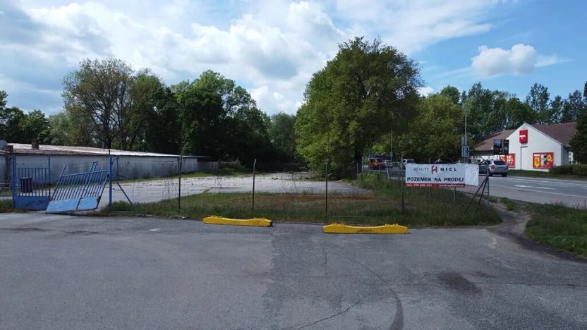 Prodej komerčního pozemku, Břeclav, třída 1. máje, 3300 m2