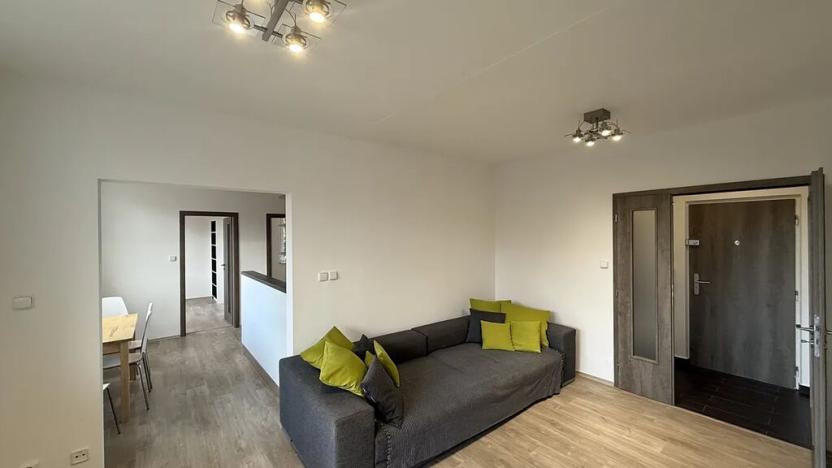 Pronájem bytu 3+kk, Zlín, Kúty, 63 m2