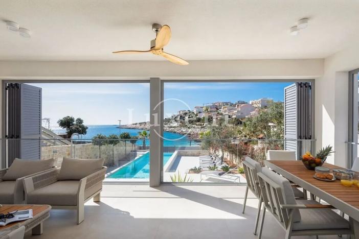 Prodej vily, Rogoznica, Chorvatsko, 675 m2