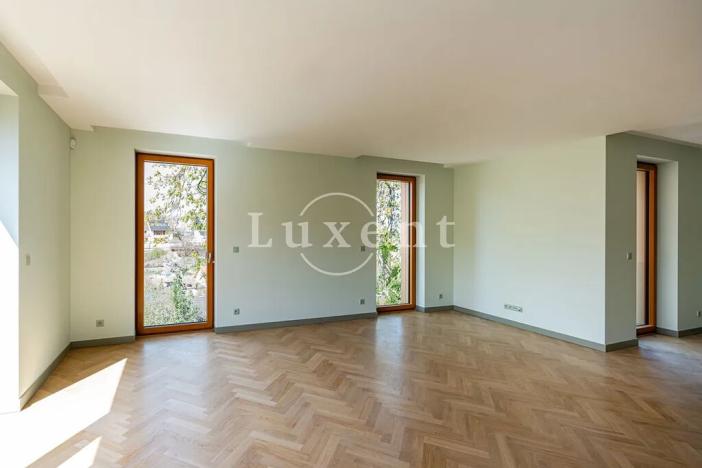 Prodej bytu 4+kk, Praha - Suchdol, Pod rybníčkem, 283 m2