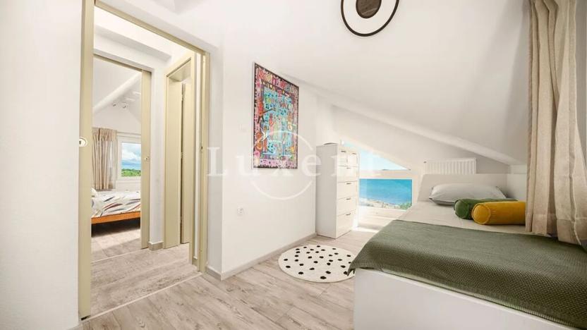 Prodej vily, Šibenik, Chorvatsko, 105 m2