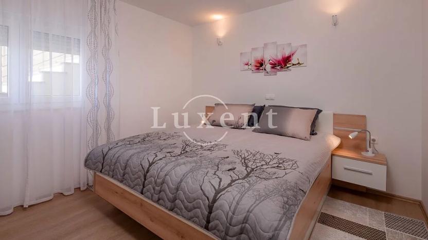 Prodej vily, Omiš, Chorvatsko, 253 m2