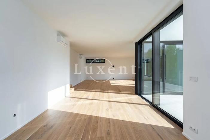 Prodej rodinného domu, Velké Popovice, Malostranská, 350 m2