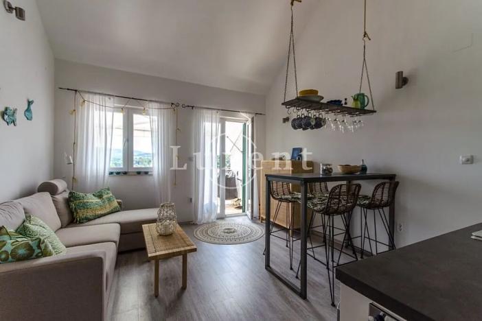 Prodej bytu 3+kk, Milna, Chorvatsko, 64 m2