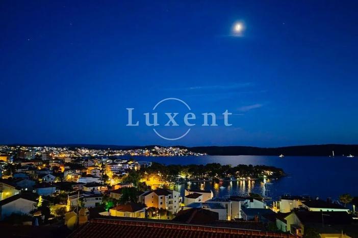 Prodej bytu 3+kk, Trogir, Chorvatsko, 61 m2