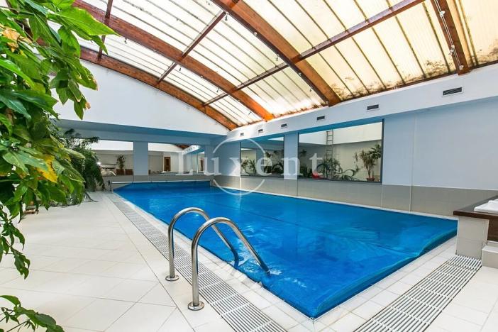 Pronájem bytu 6+kk a větší, Praha - Nové Město, Rašínovo nábřeží, 200 m2