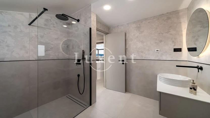 Prodej vily, Split, Chorvatsko, 350 m2