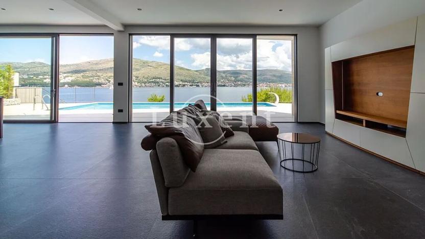 Prodej vily, Trogir, Chorvatsko, 349 m2