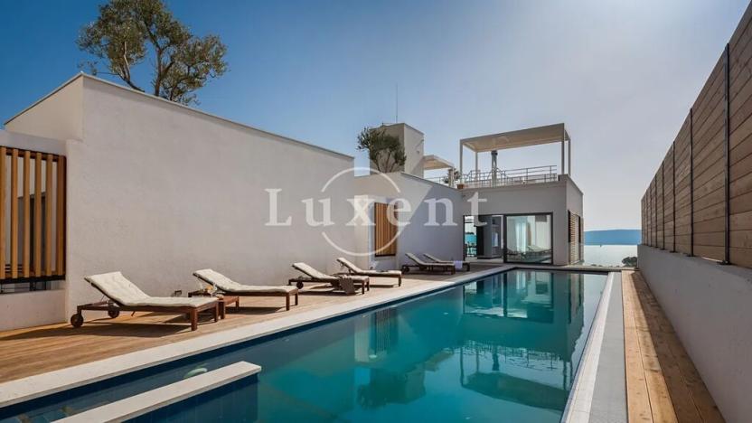 Prodej vily, Omiš, Chorvatsko, 298 m2