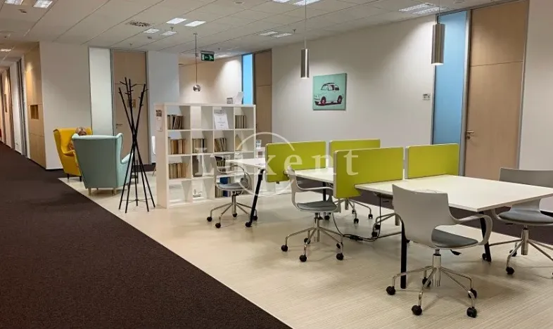 Pronájem kanceláře, Praha, Na strži, 268 m2