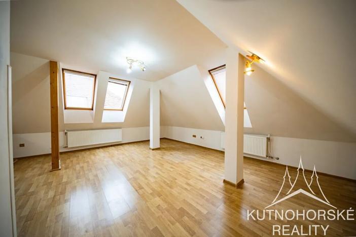 Prodej bytu 1+kk, Kutná Hora, Václavské náměstí, 36 m2