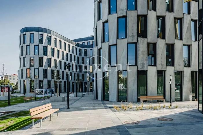 Pronájem kanceláře, Praha, Evropská, 719 m2