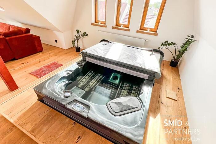 Prodej vily, Kolín, Raisova, 389 m2