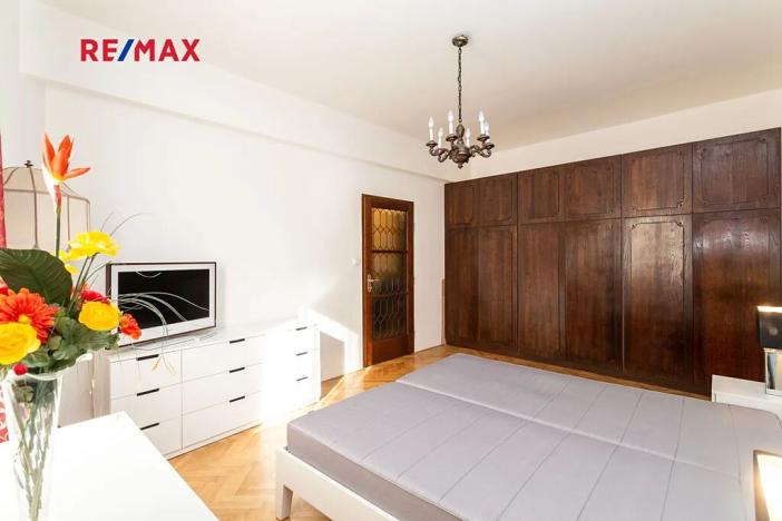 Pronájem bytu 2+kk, Praha - Nové Město, Masarykovo nábřeží, 60 m2