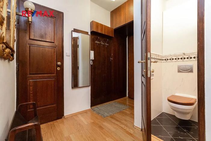 Pronájem bytu 2+kk, Praha - Nové Město, Masarykovo nábřeží, 60 m2