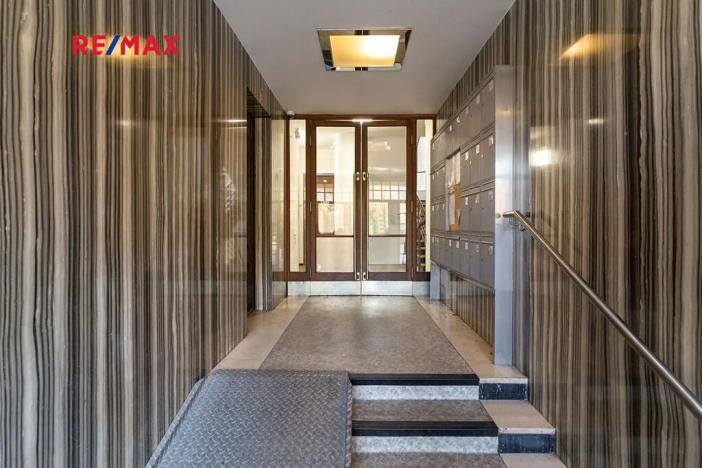 Pronájem bytu 2+kk, Praha - Nové Město, Masarykovo nábřeží, 60 m2