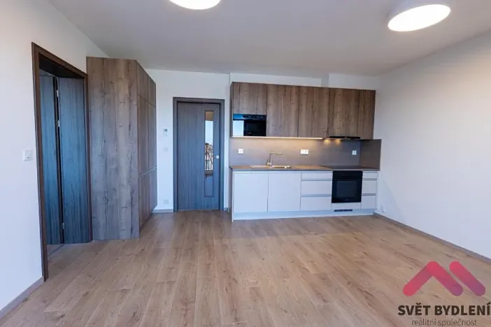 Pronájem bytu 2+kk, Praha - Řepy, Laudova, 56 m2