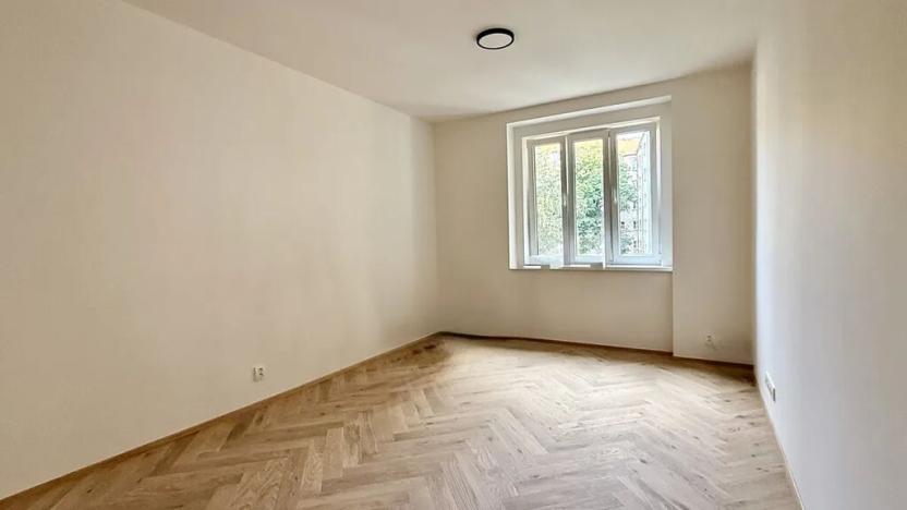 Prodej bytu 2+kk, Praha - Vršovice, Oblouková, 58 m2