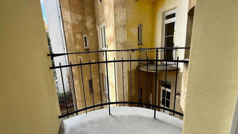 Prodej bytu 2+kk, Praha - Vršovice, Oblouková, 58 m2