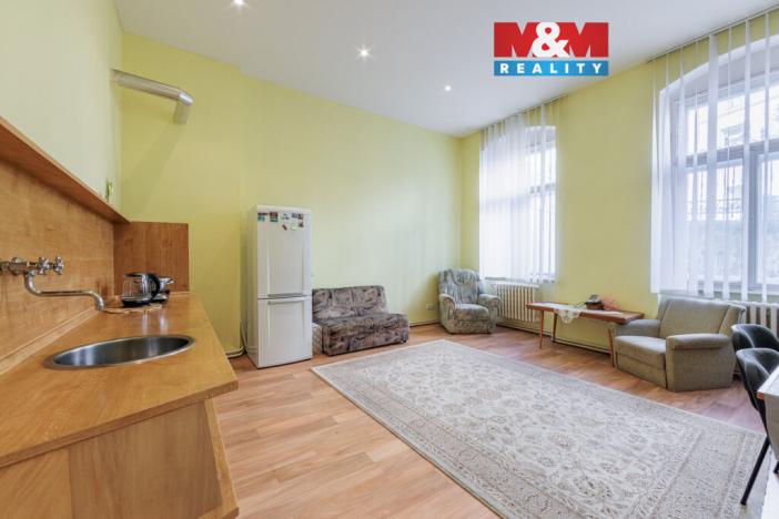 Prodej bytu 3+kk, Karlovy Vary, Zámecký vrch, 72 m2