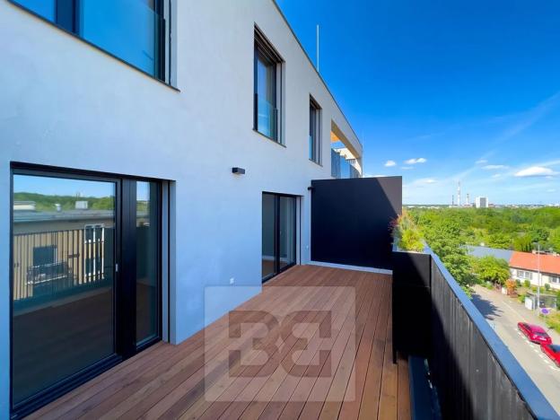 Pronájem bytu 2+kk, Praha - Strašnice, Michelangelova, 45 m2