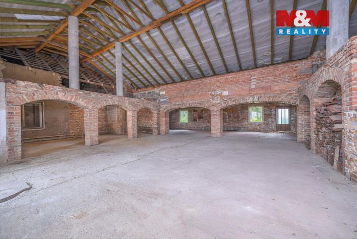 Prodej rodinného domu, Krakovany, 780 m2