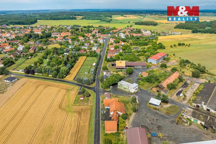 Prodej rodinného domu, Krakovany, 780 m2