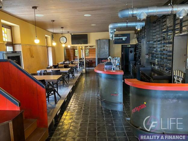 Prodej obchodního prostoru, Vrchlabí, Českých bratří, 1200 m2