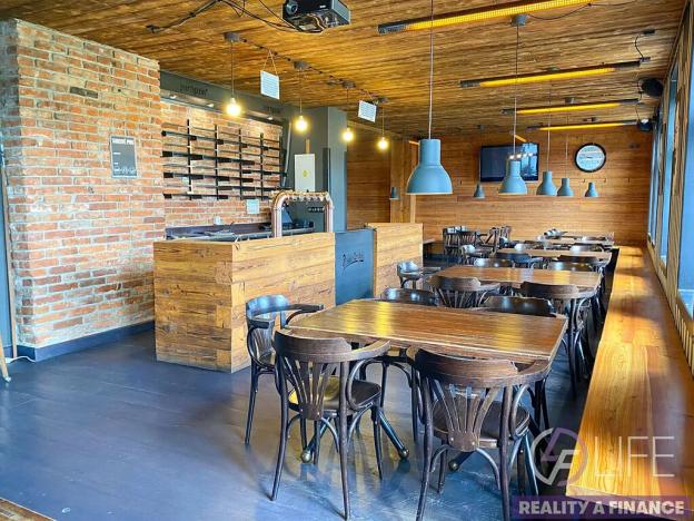 Prodej obchodního prostoru, Vrchlabí, Českých bratří, 1200 m2