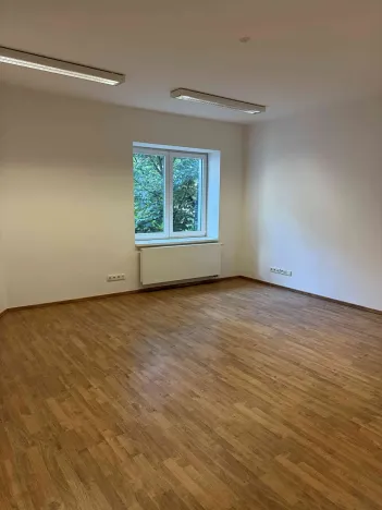 Pronájem kanceláře, Praha - Vysočany, Jandova, 30 m2