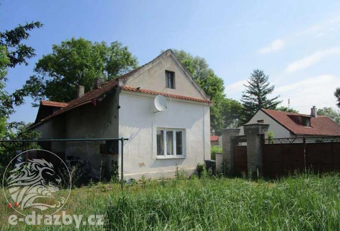 Dražba rodinného domu, Tišice, Všetatská, 127 m2