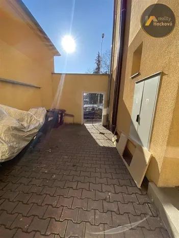 Pronájem bytu 1+kk, Kladno, Hajnova, 33 m2