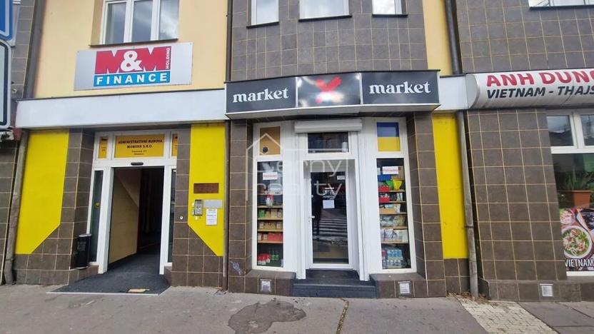 Pronájem obchodního prostoru, Pardubice, Štrossova, 26 m2