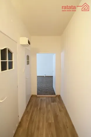 Pronájem bytu 1+1, Chomutov, Cihlářská, 34 m2