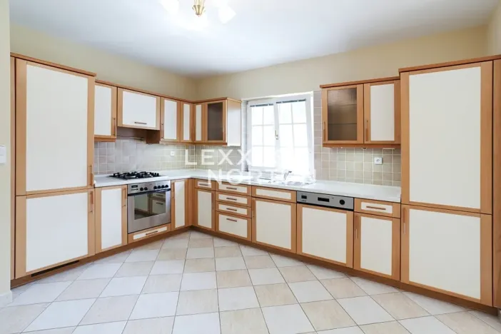 Pronájem vily, Praha - Nebušice, K vinicím, 288 m2