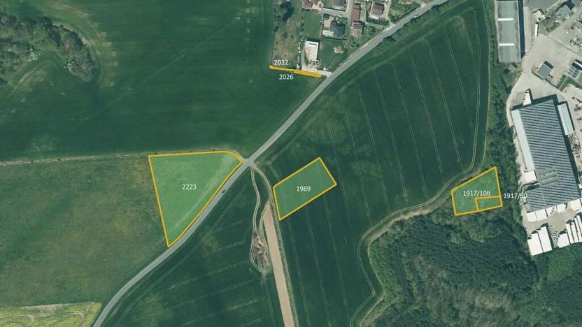 Prodej pole, Chrást, 33346 m2