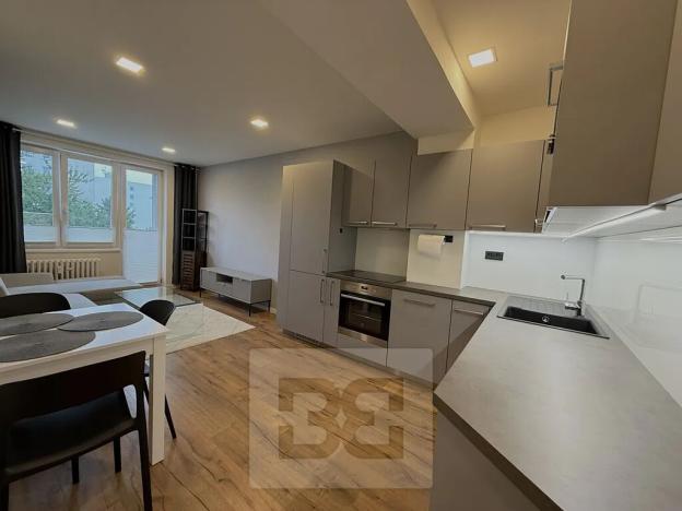 Pronájem bytu 3+kk, Praha - Žižkov, Buková, 52 m2